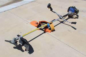 lot 90 image: BLUE BX MAX BRUSH CUTTER TRIMMER WITH STRING TRIMMER FULL HARNESS