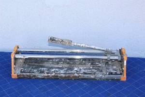 lot 115 image: TILE CUTTER HDX