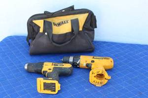 lot 118 image: 2 DEWALT CORDLESS DRILLS WITH DEWALT TOOL BAG NO BATTERIES
