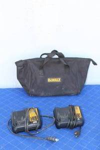 lot 119 image: 2 DEWALT 12V20V MAX LITHIUM ION BATTERY CHARGERS DCB107