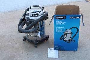 lot 132 image: HART 6 GAL STAINLESS STEEL WETDRY VAC
