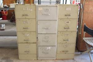 lot 171 image: 3 METAL 4 DRAWER FILING CABINETS