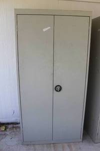 lot 182 image: 2 DOOR 4 SHELF METAL CABINET