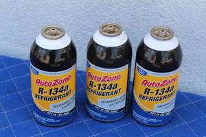 lot 185 image: 3 NEW AUTOZONE R-134A 12OZ CAN OF REFRIGERANTS