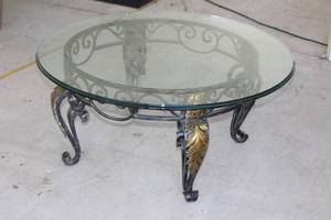 lot 193 image: WROUGHT IRON TABLE BASE WITH GLASS TOP (HEAVY) 17 H 3FT DIAM