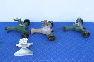 lot 218 image: 4 WHEEL BASED YARD SPRINKLERS