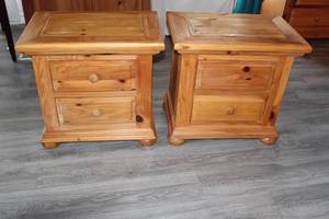 lot 243 image: 2 BROYHILL FONTANA NIGHT STANDS