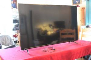 lot 246 image: VIZIO 65 TV V655-69 WITH REMOTE AND POWER CORD