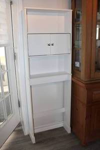 lot 249 image: BATHROOM OVER TOILET SPACE SAVER