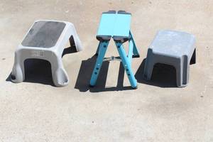 lot 269 image: 3 STEP STOOLS