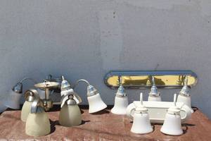 lot 279 image: 4 INTERIOR LIGHT FIXTURES