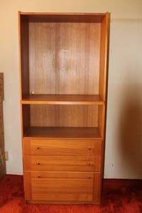 lot 52 image: VINTAGE TEAK WOOD 2-SHELF BOOKCASE WITH 3-CHEST OF DRAWERS , 73.5H X 15.5 X 30.5 W