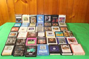 lot 14 image: TOTAL OF 42 , VINTAGE 8 TRACK  VARIOUS ARTIST LEDGENDS TAPE CARTRIDGES  SEE PICS