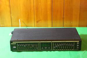 lot 15 image: MINGAR 320I