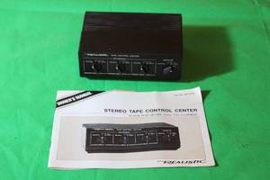 lot 26 image: VINTAGE REALISTIC TAPE CONTROL CENTER 42-2115 WITH MANUAL