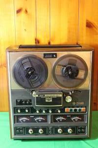 lot 38 image: AKAI GX-28OD-SS GLASS 4- CHANNEL REEL TO REEL  PLAYER & SINGLE XTAL FERRITE HEAD SURROUND STEREO