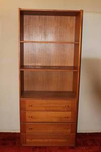 lot 51 image: VINTAGE TEAK WOOD 3-SHELF BOOKCASE WITH 4-CHEST OF DRAWERS , 73.5H X 15.5 X 30.5 W