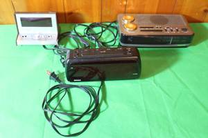 lot 65 image: TOTAL OF 3 VINTAGE ALARM CLOCKALARM  RADIOS , PANASONIC RC-6180 ,DIGITECH ATC-108, SPARTUS 21-3004-500