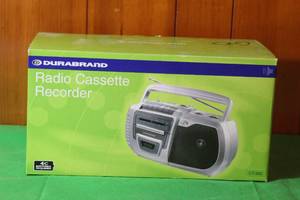 lot 66 image: DURABAND RADIO CASSETTE RECORDER BOOM BOX CT-992 , IN ORIGINAL BOX