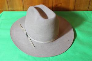 lot 90 image: VINTAGE RESISTOL SELF FORMING XDOUBLE X WESTERN HAT