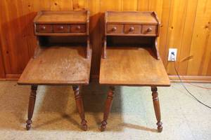 lot 100 image: TOTAL OF 2 VINTAGE MID CENTURY MODERN WOOD 2-TIER ONE DRAWER SIDE END TABLES