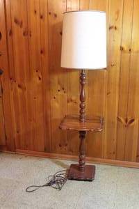 lot 102 image: VINTAGE  MID CENTURY MODERN SOLID WOOD 2-TIER WOOD FLOOR LAMP WITH SHADE , 61H