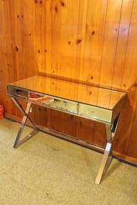 lot 129 image: GREENWOOD FURNITURE ONE DRAWER GLAM MIRRORED DESK CONSOLE TABLE  ,MADE IN TAIWAIN