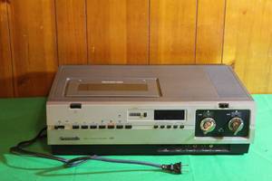 lot 159 image: VINTAGE PANASONIC OMNIVISION  VIDEO CASSETTE RECORDER PLAYER  PV-1265