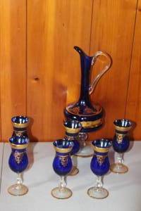 lot 166 image: TOTAL OF 7 PC BOHEMIAN CZECH COBALT BLUE PITCHER & 6 GLASSES , MADE IN ITALY