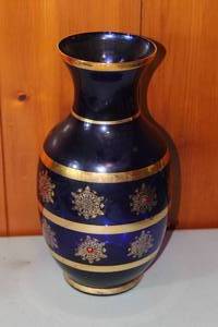 lot 167 image: LARGE VINTAGE BOHEMIAN CZECH COBALT BLUE VASE 16 ,MADE IN ITALY  MATCH # 166