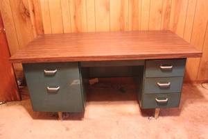 lot 242 image: VINTAGE OFFICE DESK METAL DRAWERS WOOD TOP