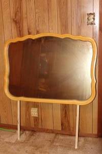 lot 244 image: VINTAGE DRESSER MIRROR