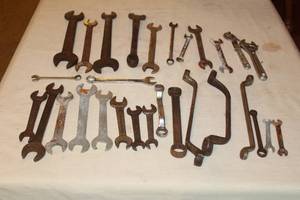 lot 259 image: LOT OF 29 ASSORTED WRENCHES