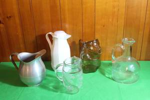 lot 284 image: 5 ASSORTED PITCHERS