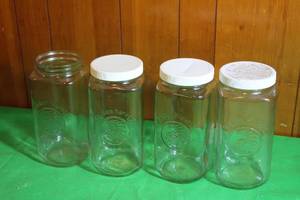 lot 285 image: 4 VINTAGE GOLDEN HARVEST 2 LITER CANISTERS