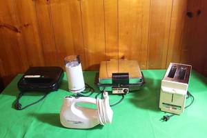 lot 288 image: 5 SMALL KITCHEN APPLIANCES