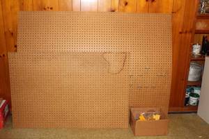 lot 310 image: PEGBOARD WITH HOOKS