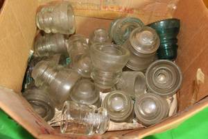 lot 343 image: 29 GLASS ELECTRIC INSULATORS