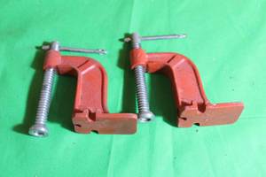 lot 346 image: 2 CAST IRON BENCHTOP HOLD DOWN CLAMPS