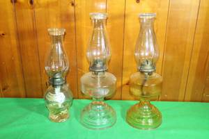 lot 350 image: 3 VINTAGE KEROSINE LAMPS