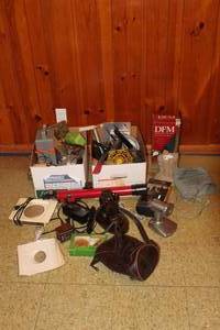 lot 359 image: LOT OF MISC ITEMS SEE PICS