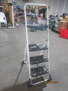 lot 25 image: COSCO LADDER&nbsp