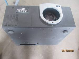 lot 35 image: RUNCO VIDEO XTREME PROJECTOR&nbsp
