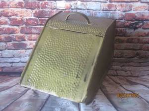 lot 76 image: VINTAGE SCUTTLE ASH BUCKET