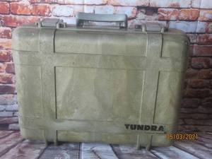 lot 83 image: TUNDRA CASE