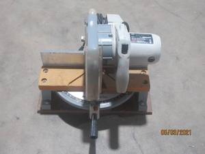 lot 136 image: ROCKWELL MOTORIZED MITER BOX&nbsp 34-010