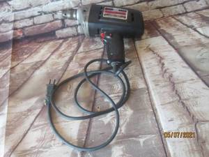 lot 222 image: CRAFTSMAN 38 INCH VARIABLE SPEED REVERSIBLE DRILL 315.10411