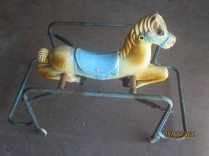 lot 231 image: VINTAGE WONDER ROCKING HORSE ON WHEELS