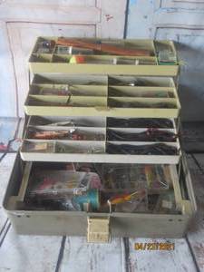 lot 287 image: PLANO TACKLE BOX WITH CONTENTS
