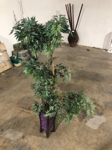 lot 294 image: FAKE TREE DECOR